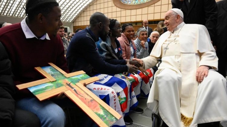I dolori di Haiti nella croce donata al Papa